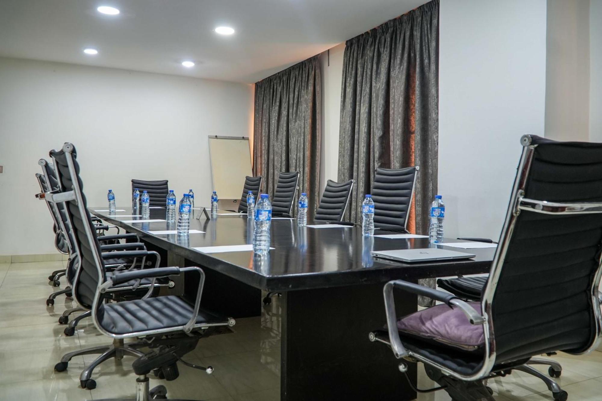 Amor Hotels Abuja Exterior foto