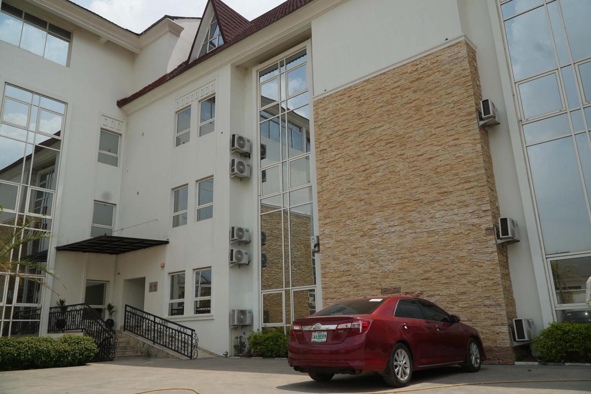 Amor Hotels Abuja Exterior foto